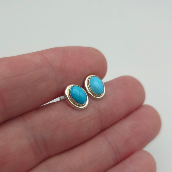 Sterling Silver Cute Small Blue Stone Stud Earrings A457 - Picture 2 of 5